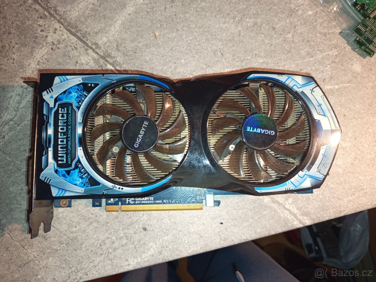 Grafické karty nVidia + ATI + Matrox - 6