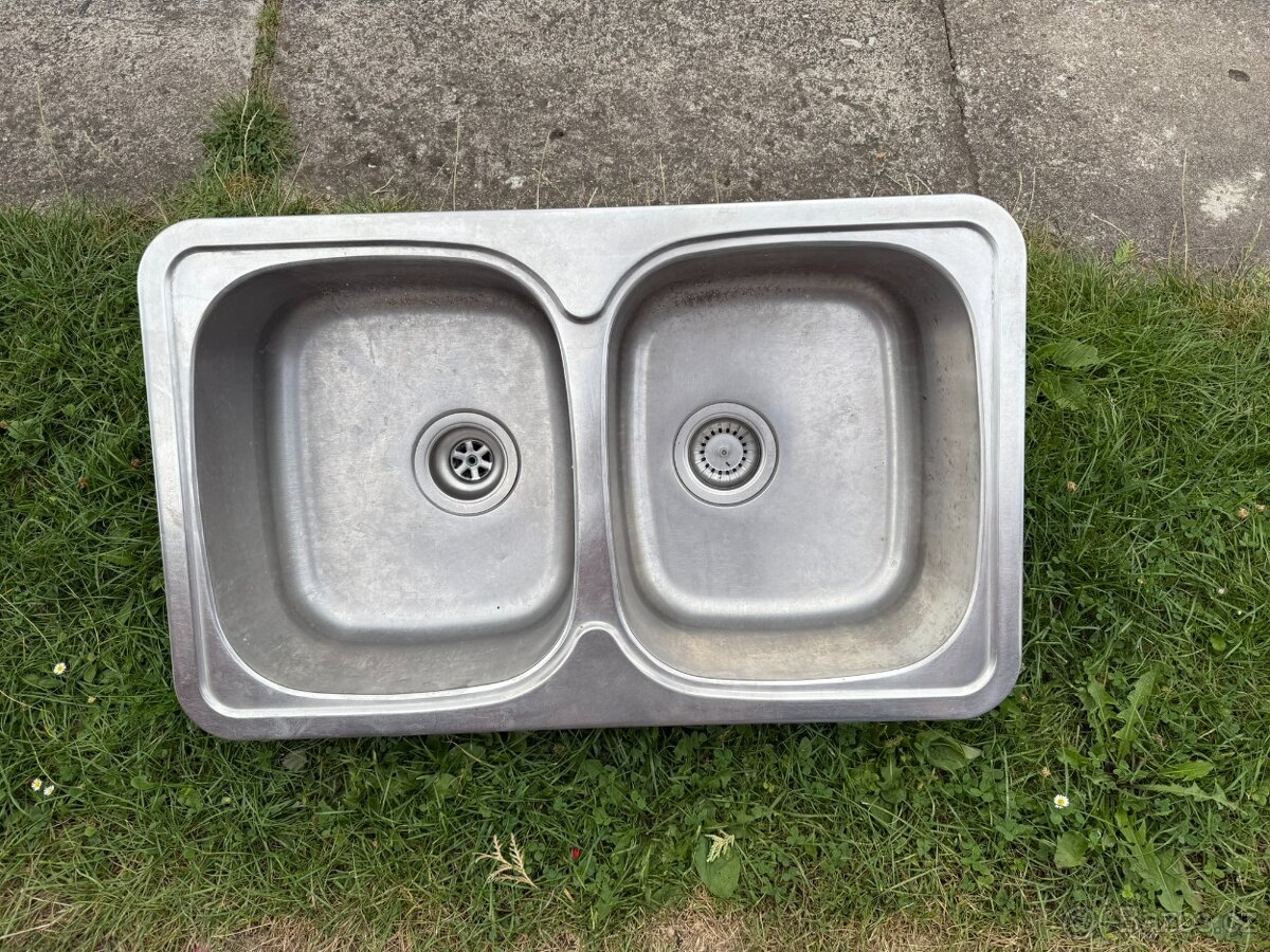 Nerezový dřez - dvojitý - 6