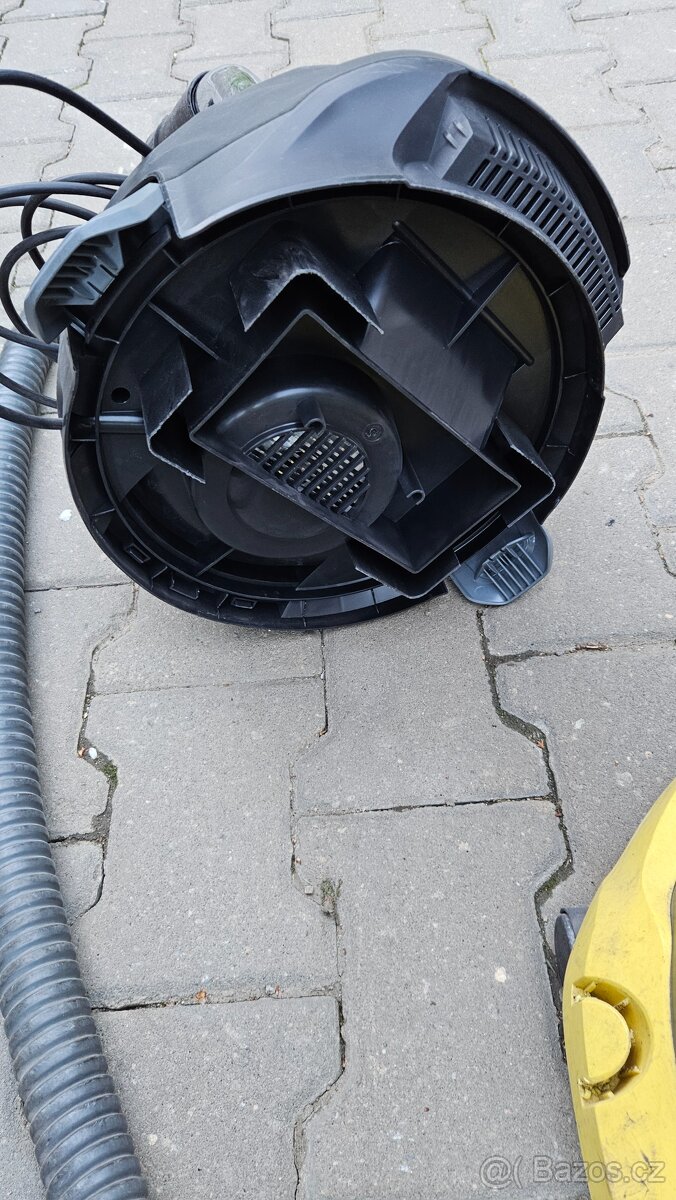 Vysavač karcher - 6