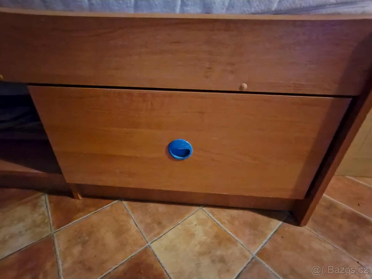 Postel s polohovacím roštem - 6