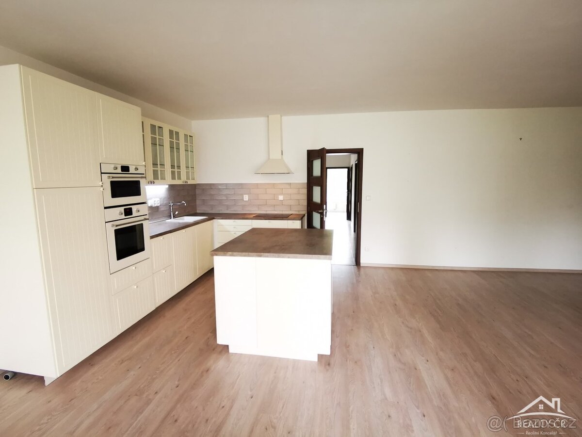 Pronájem Bytu 3+1 s balkonem 100m2 Jihlava - 6