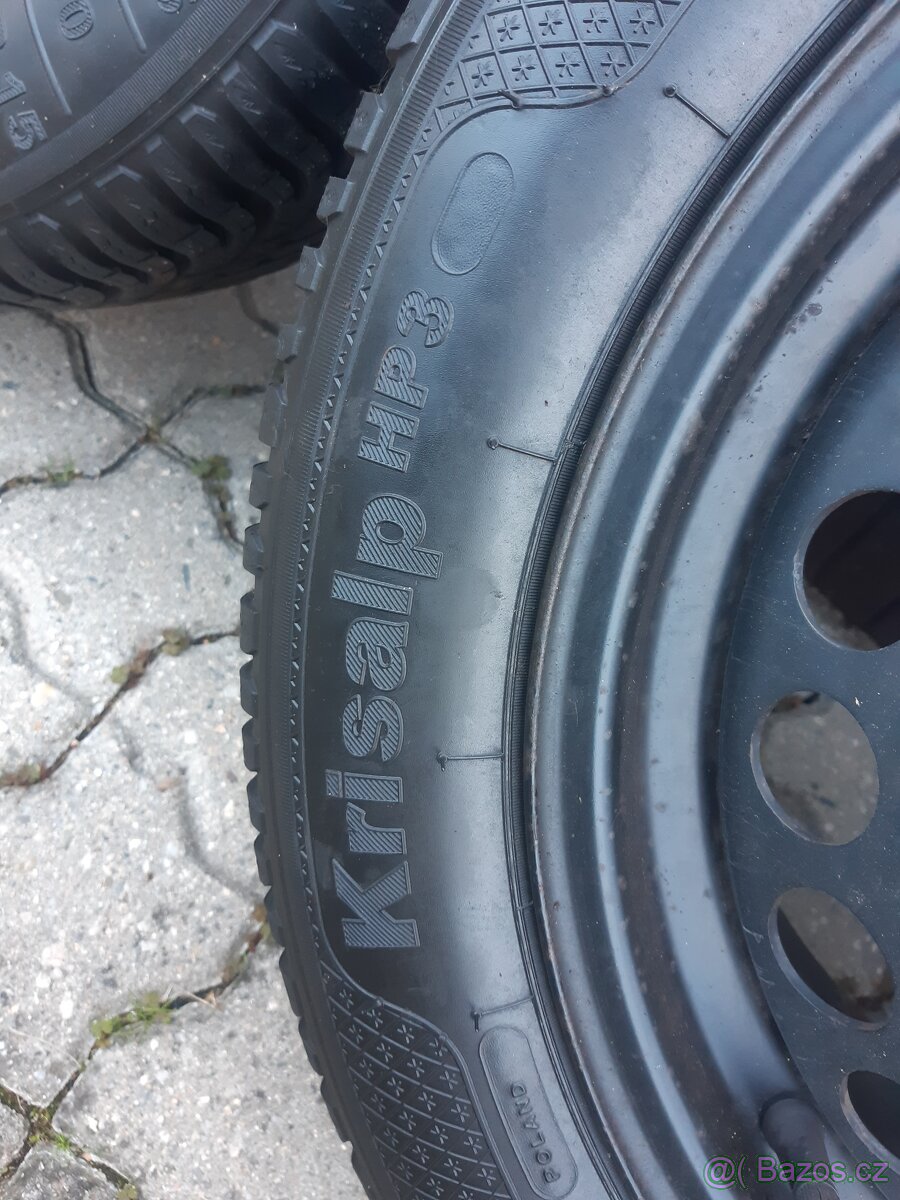 Zimní pneu 185/60/15 - 6
