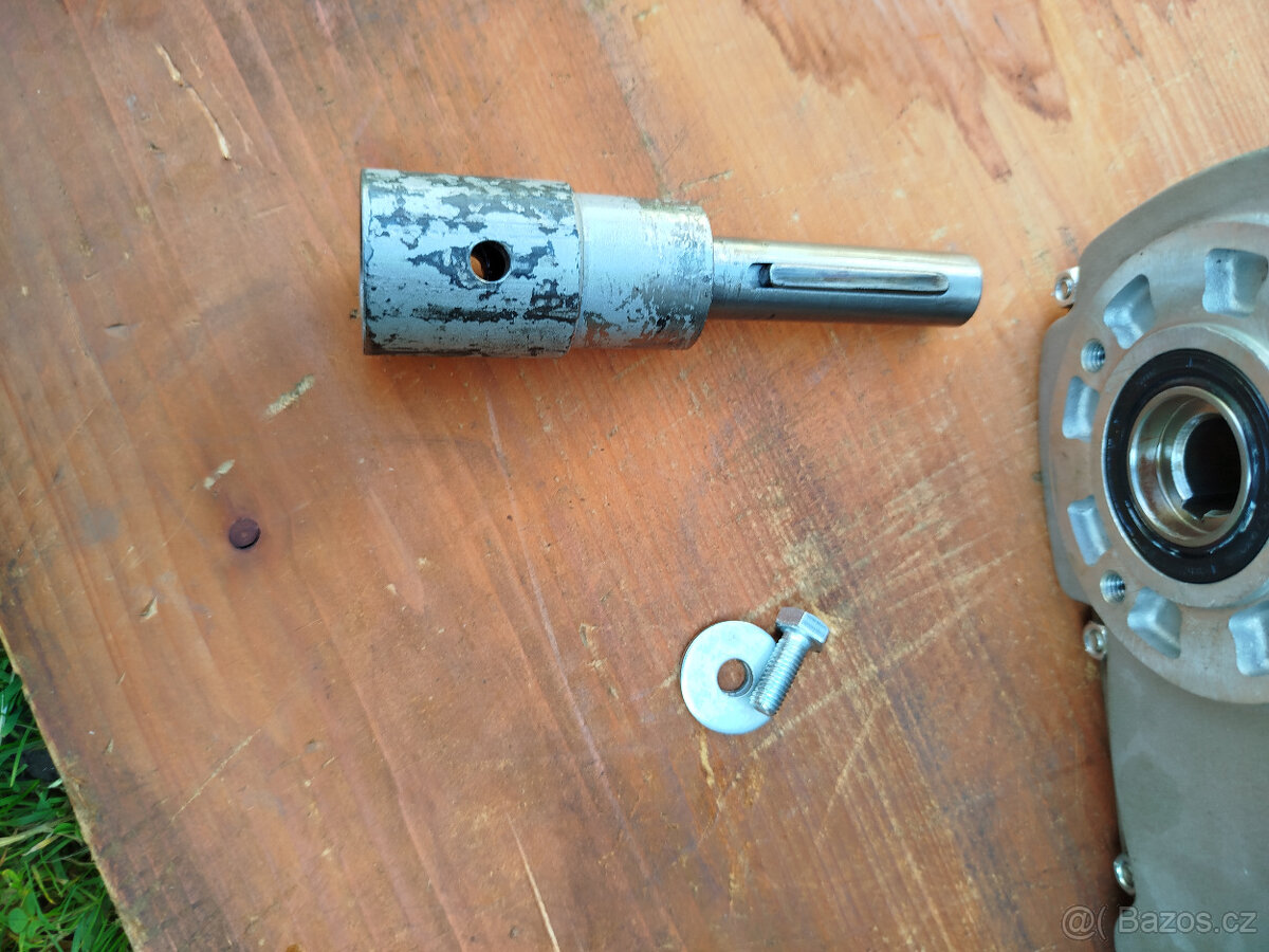 motor s převodovkou 3,5 ot/minutu - 6