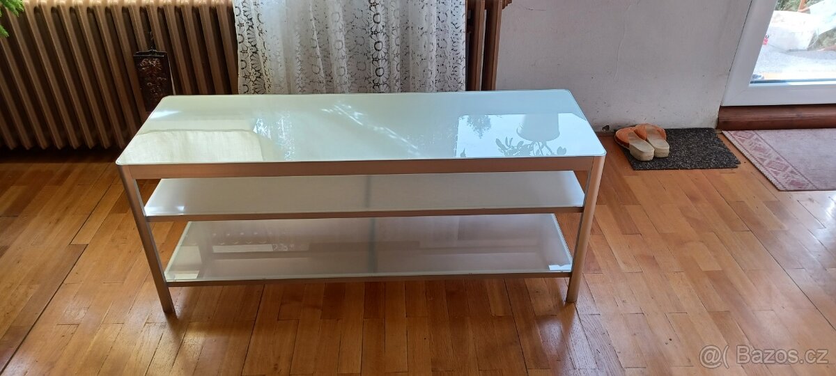 IKEA GETTORP - TV stolek - 6