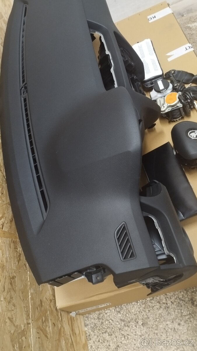 Airbagová sada Škoda Octavia 3 halogen s novou deskou - 6