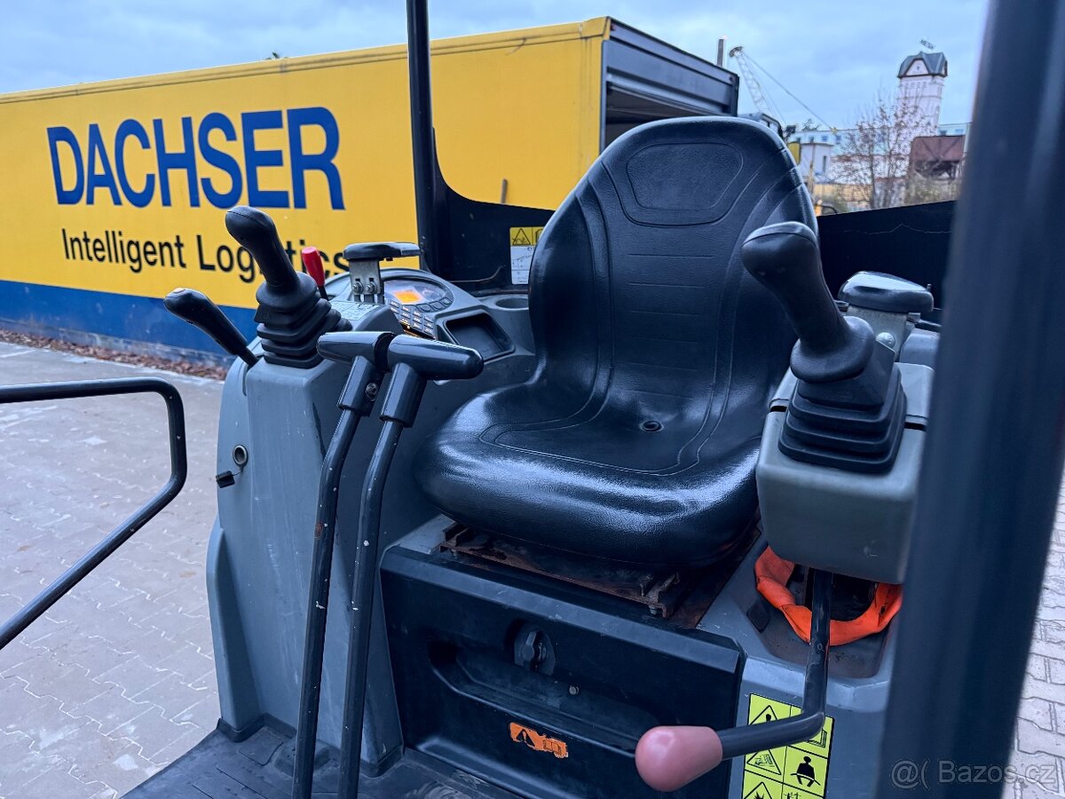 Bobcat E17z Minibagr 1,75T + 2x lžíce rok 2021 - 6