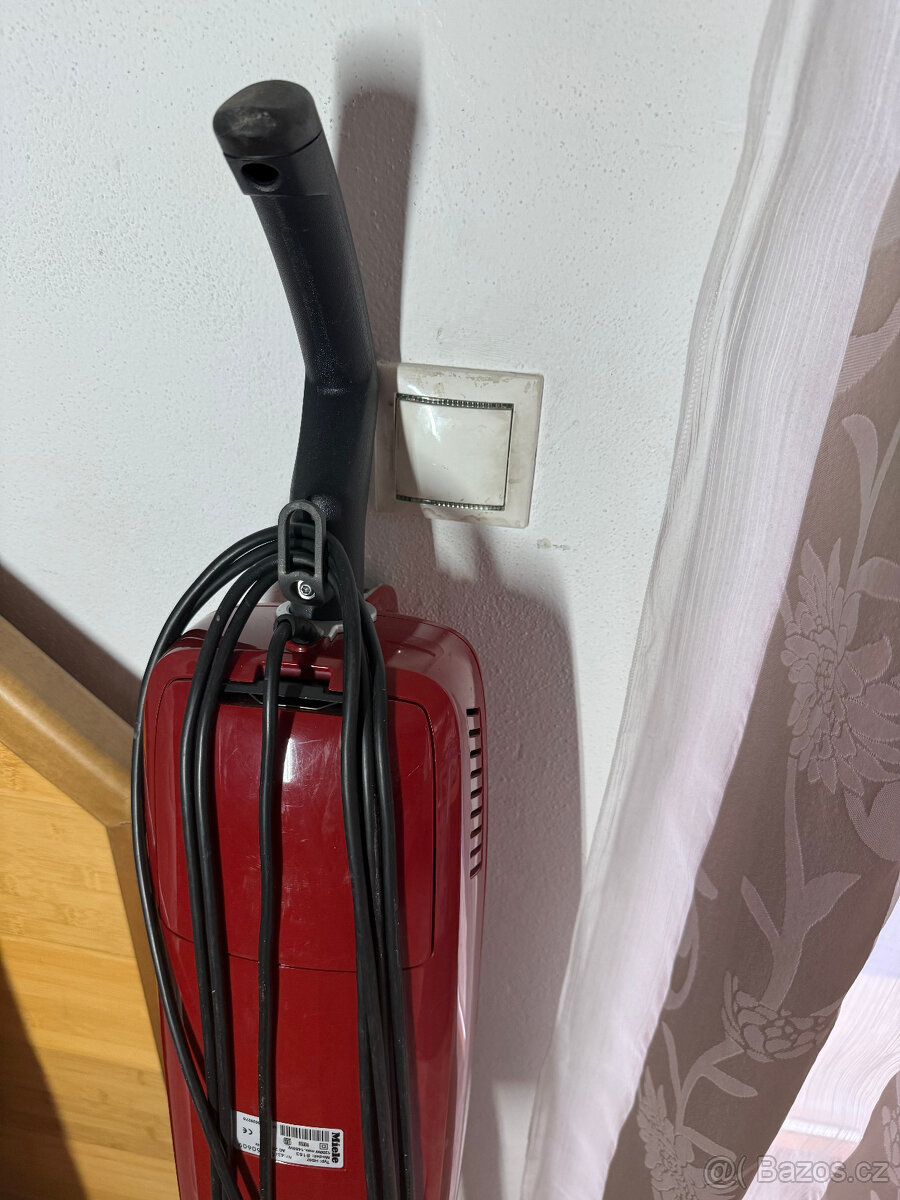 Tyčový vysavač Miele S 163 - 6