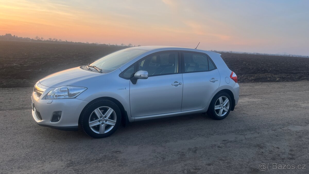Toyota Auris Hybrid 1.8 Automat - 6