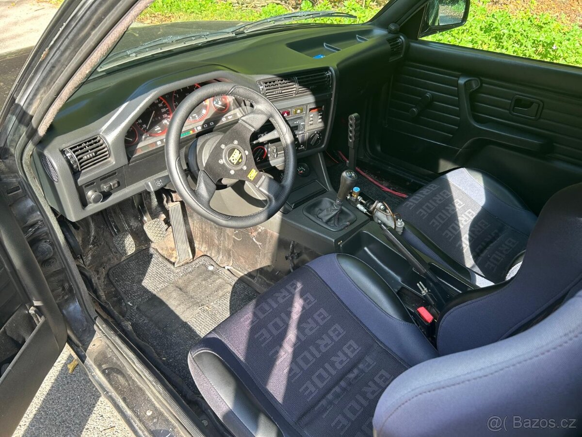 BMW E30 325i - 6