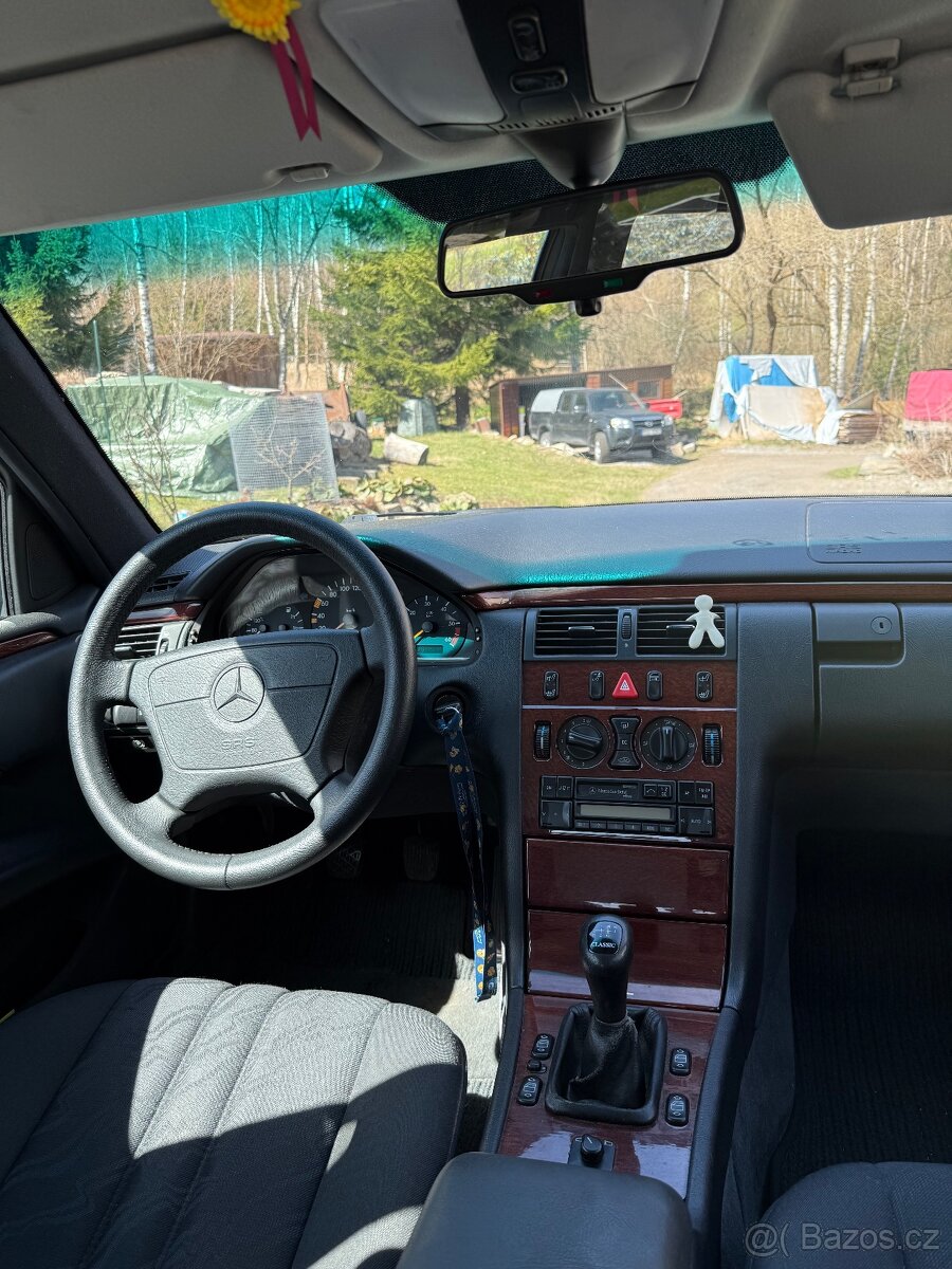 Prodám Mercedes Benz E220D w210 - 6