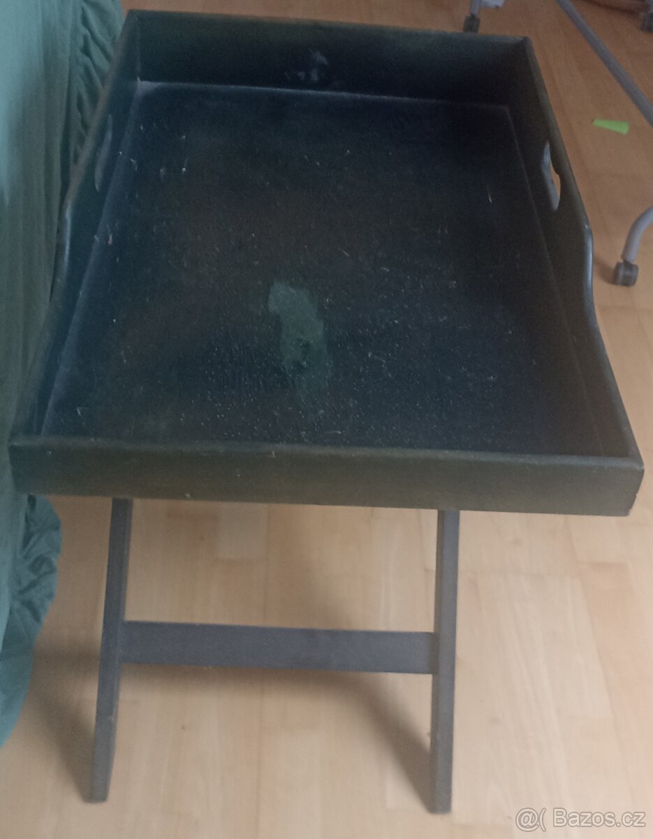 Velký dřevěný servírovací podnos se stojanem - 6