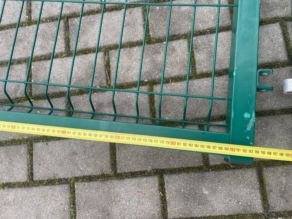 dvoukřídlá brána Rezervace - 6