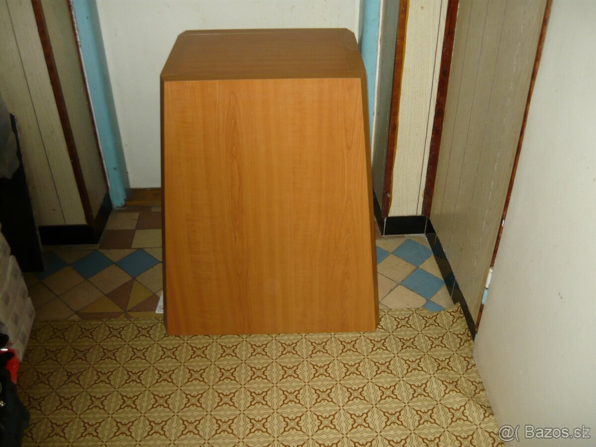 ELECTROCOMPANIET, BASOVE ,reprá, káble PAD XLR,Cinch,USB - 6