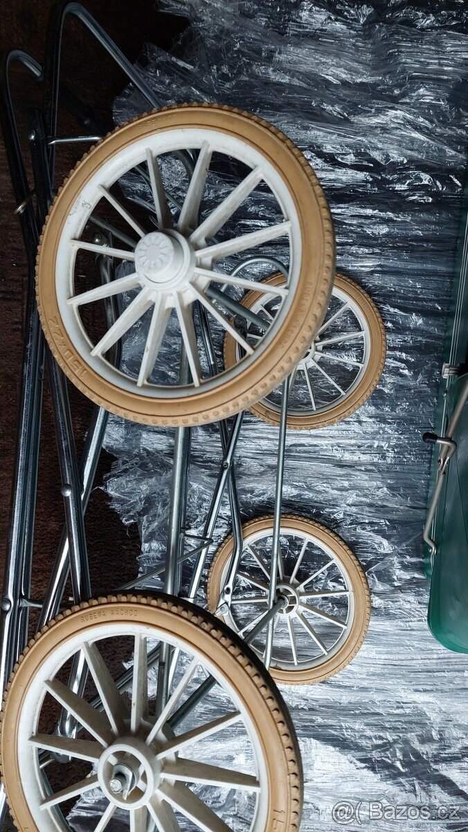 Dětský kočárek pro panenky - 6