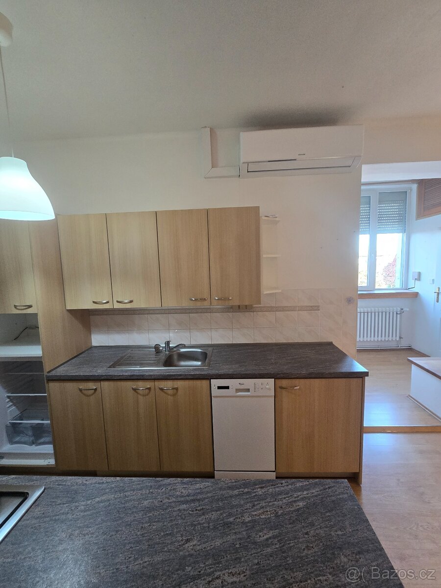 Pronájem 3+1 s klimatizací a zahradou - Olomouc Slavonín - 6