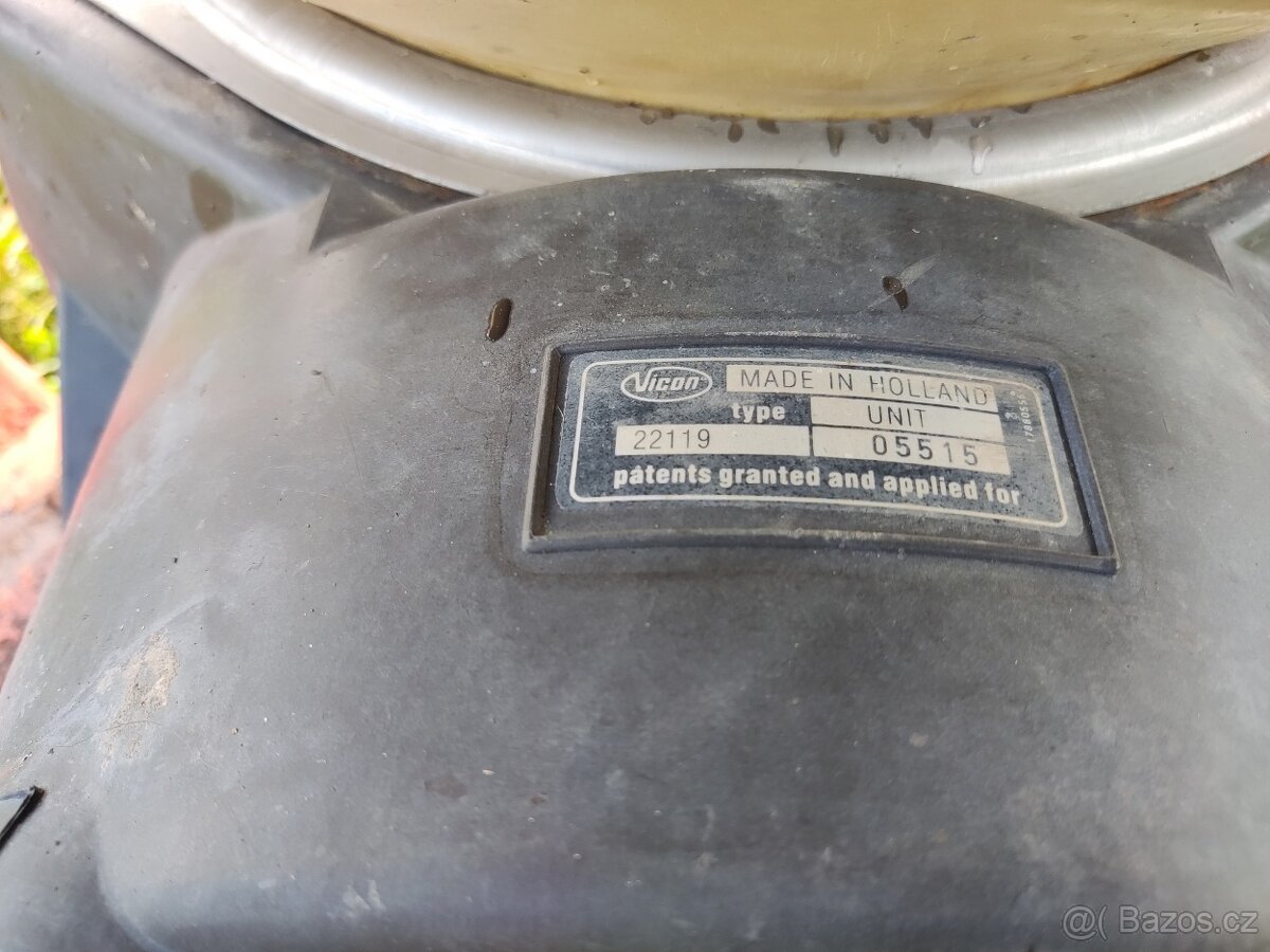 Rozmetadlo průmyslových hnojiv Vicon - 6