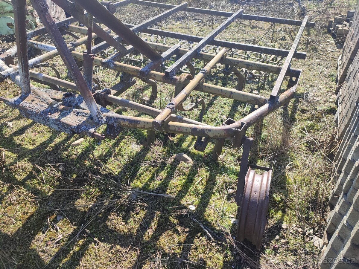 Kompaktor s bránami - 6