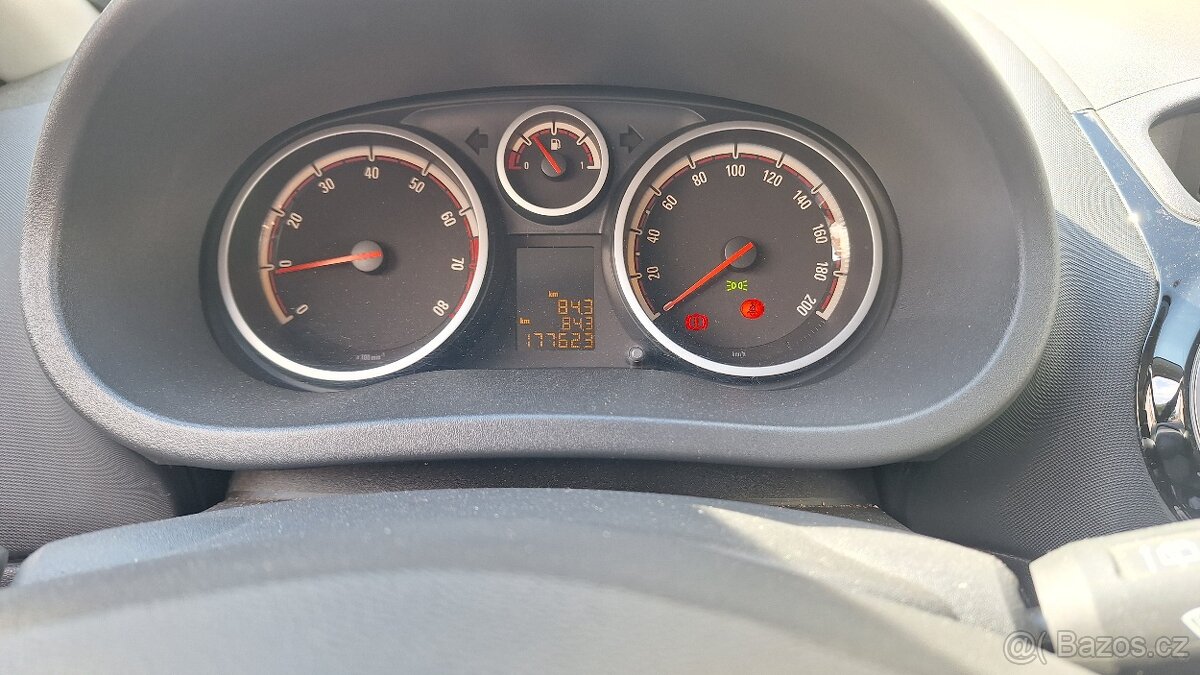 Opel Corsa 2009 - 6