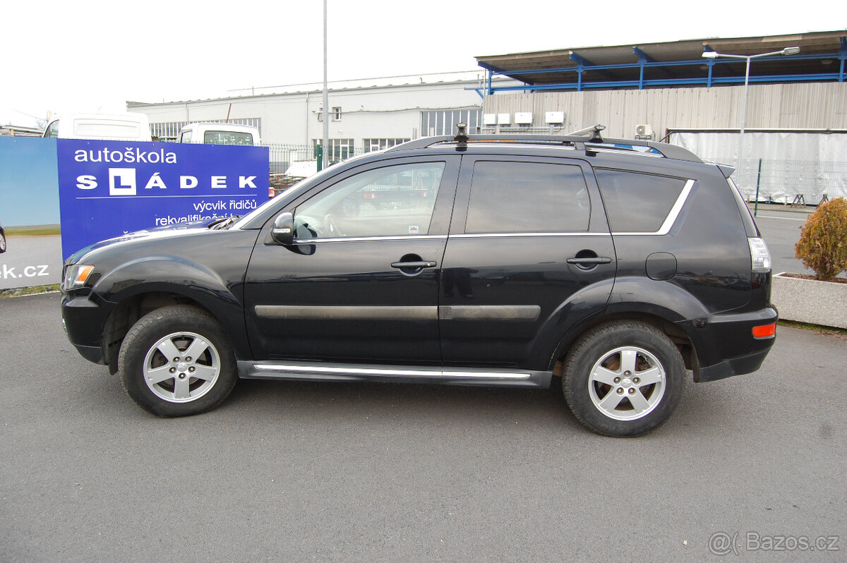 Mitsubishi Outlander - 6