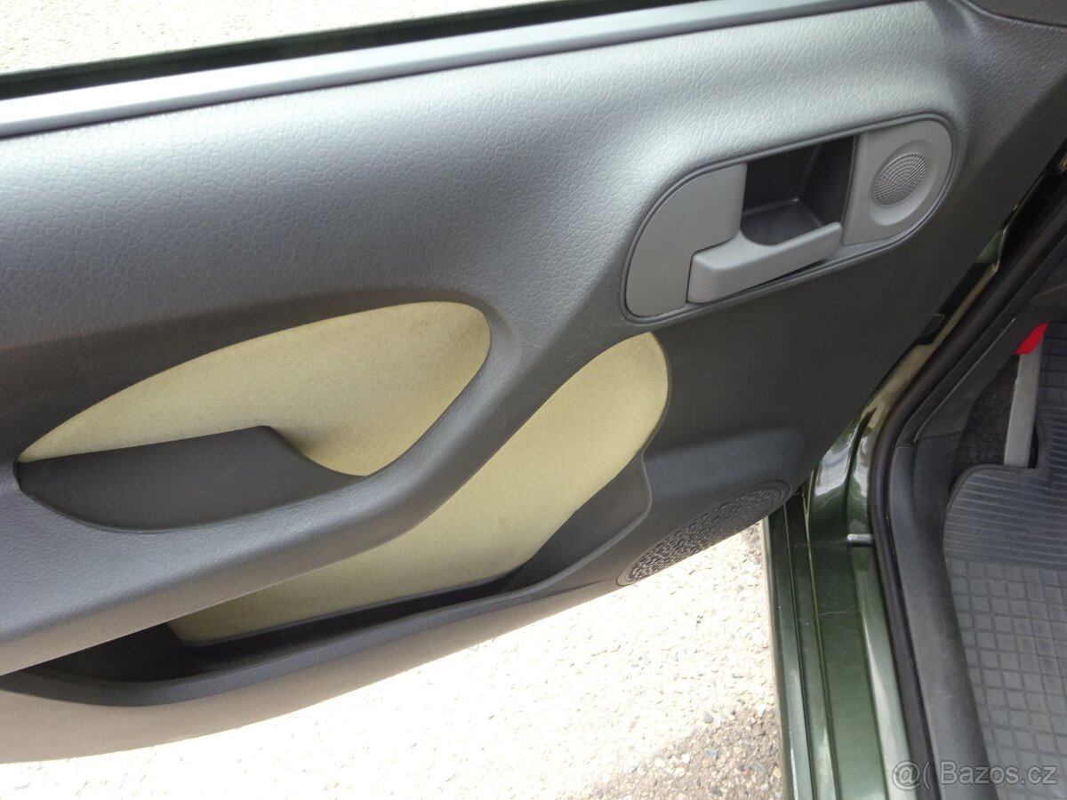 Fiat Panda 1.3 JTD 4x4Cross r.v.2006 2.Maj.Koupeno v ČR - 6