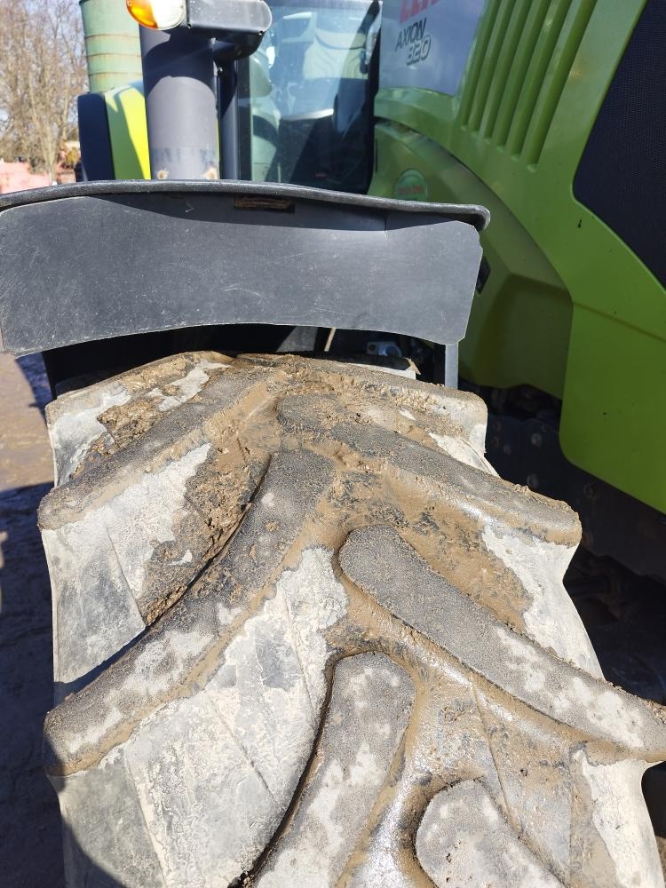 Traktor Claas Axion 820 Cmatic - 6