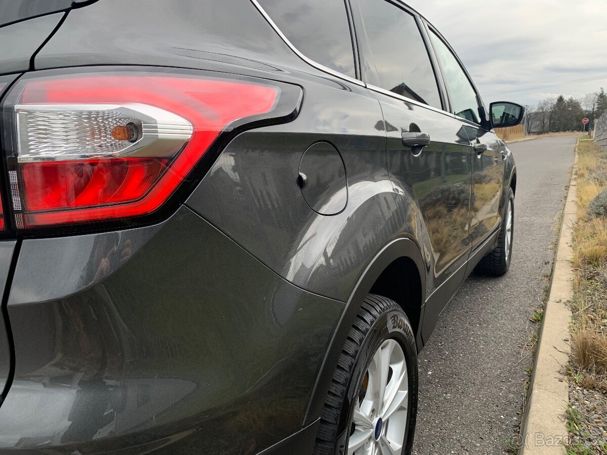 Ford Kuga 1.5 110kw Titanium (bez DPH 296.694,-) - 6