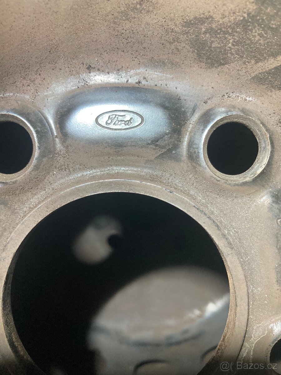 205/60/16 Letni na diskách Ford 5x108 - 6
