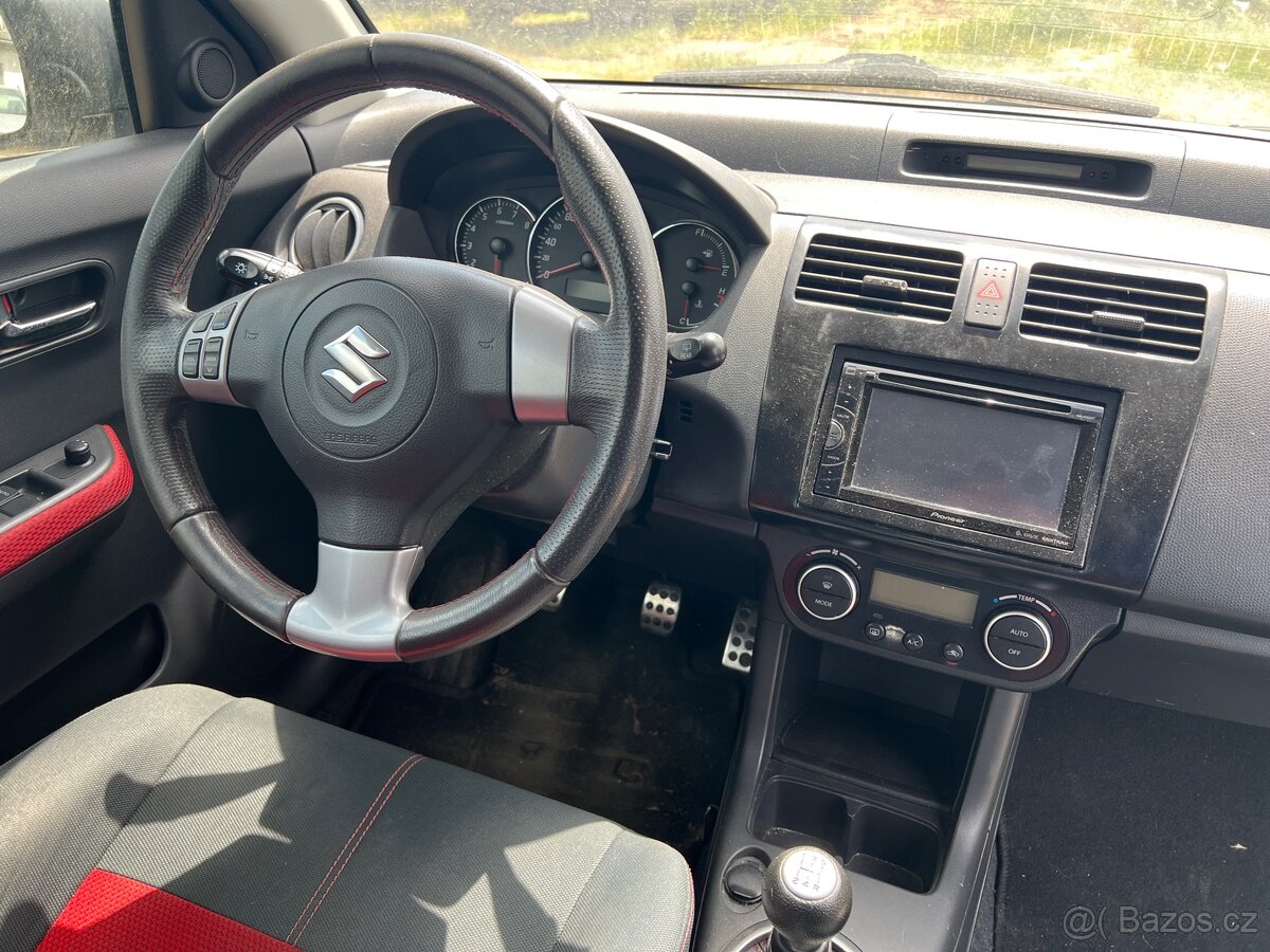 Suzuki Swift Sport - 6