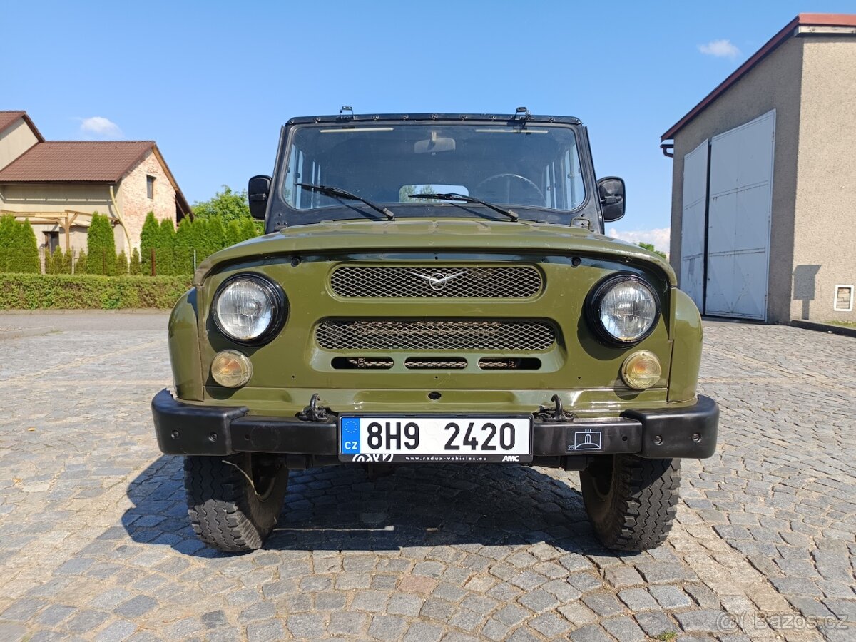 UAZ 31512 s TP a SPZ model 2007, 7 míst - 6