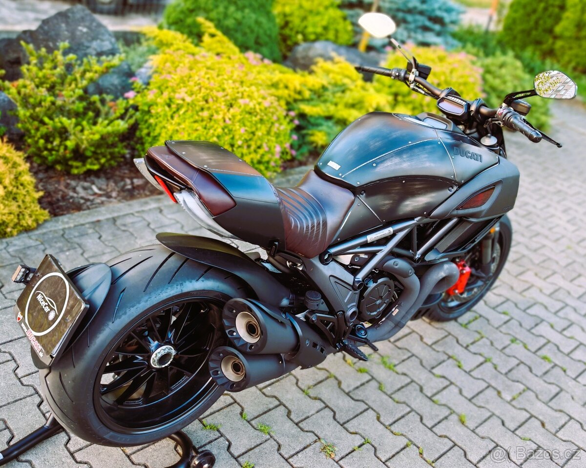 DUCATI DIAVEL DIESEL EDITION 666-ZBERATELSKY KUSOK - 6