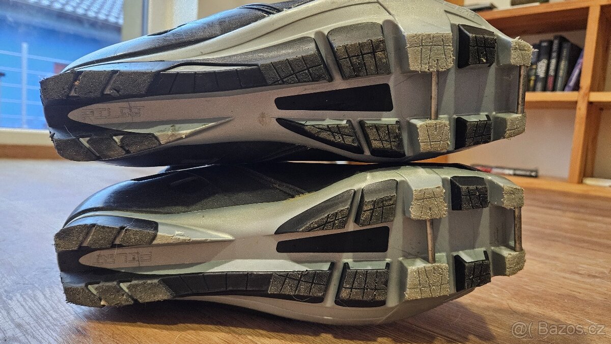 Kompletní běžkařský set Salomon – běžky + boty + hole (SNS P - 6