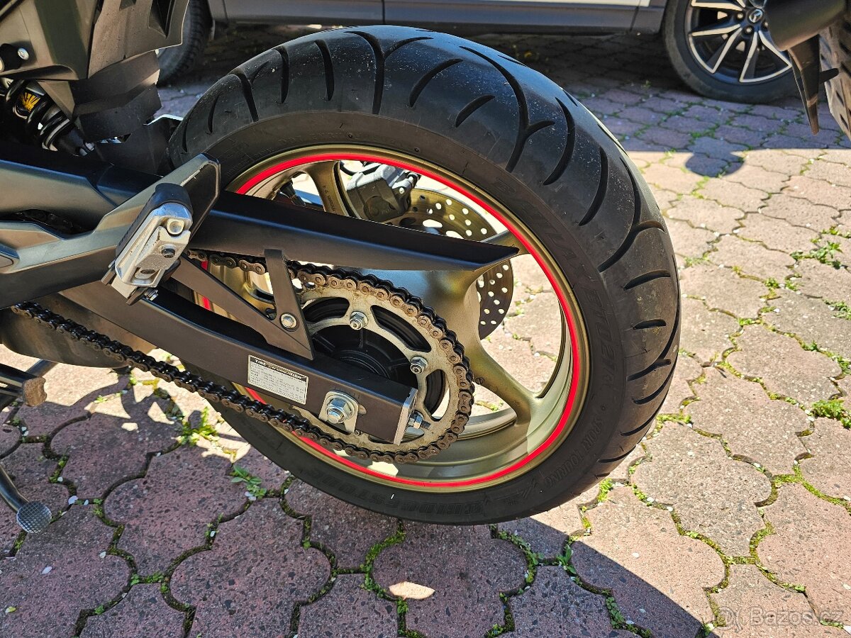 Yamaha Diversion XJ6 - 6