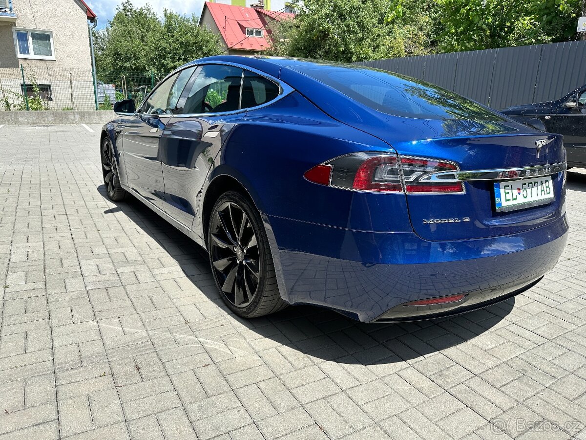 Tesla Model S 75 386 kW - 6