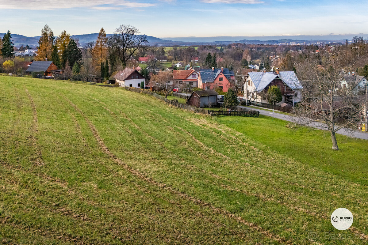 Stavební pozemek o výměře 1043 m2 v obci Skalice - 6