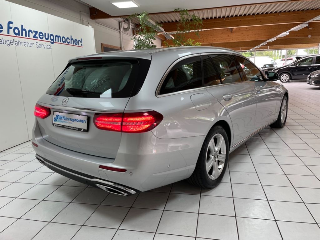 Mercedes-Benz E 220d T 143 kW, r.v. 2018, automat 9G - 6