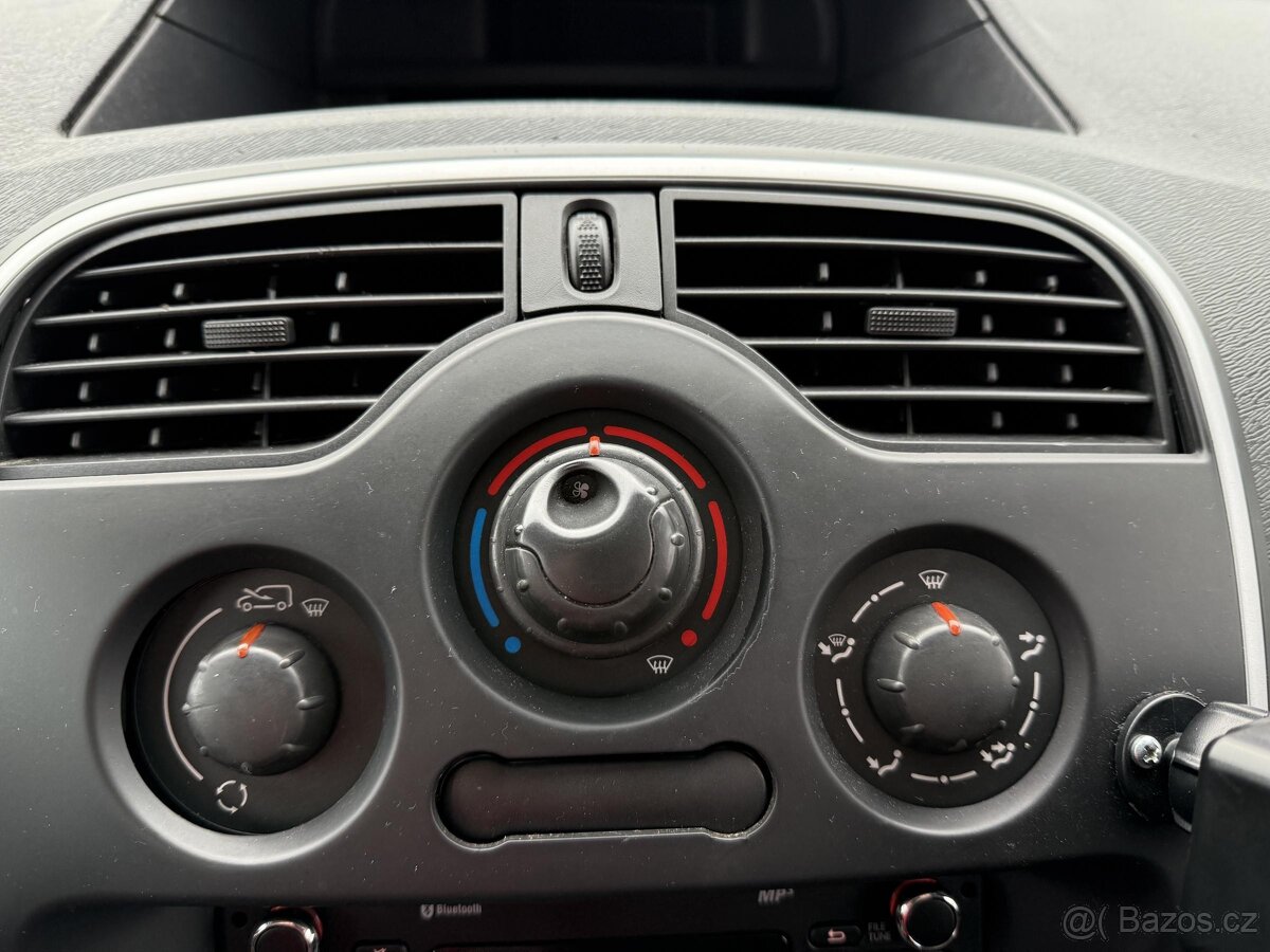 Renault Kangoo 1.5dCi , 66 kW nafta, 2015 - 6