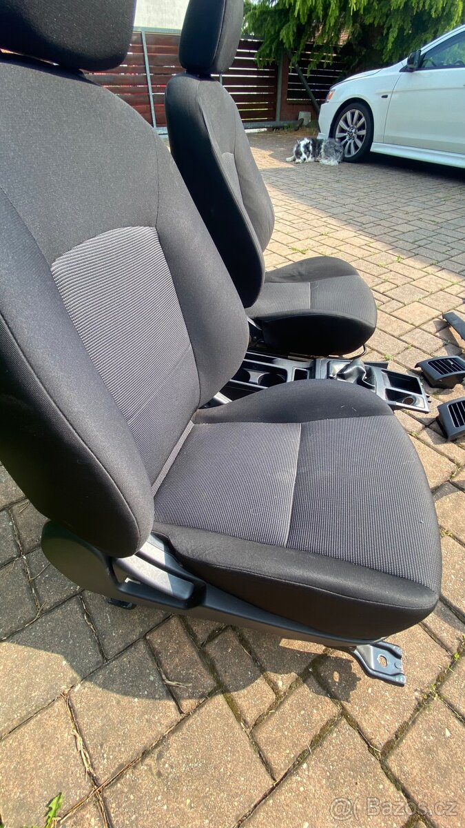 Mitsubishi Lancer Dily 2007+ - 6