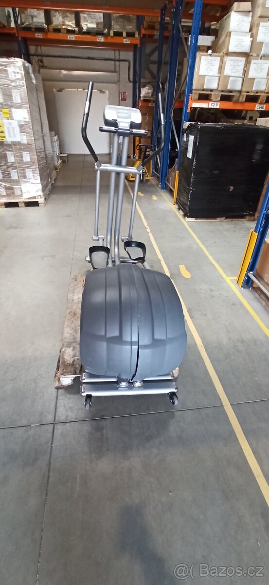 Eliptický trenažér značky Runner, model Elite - 6