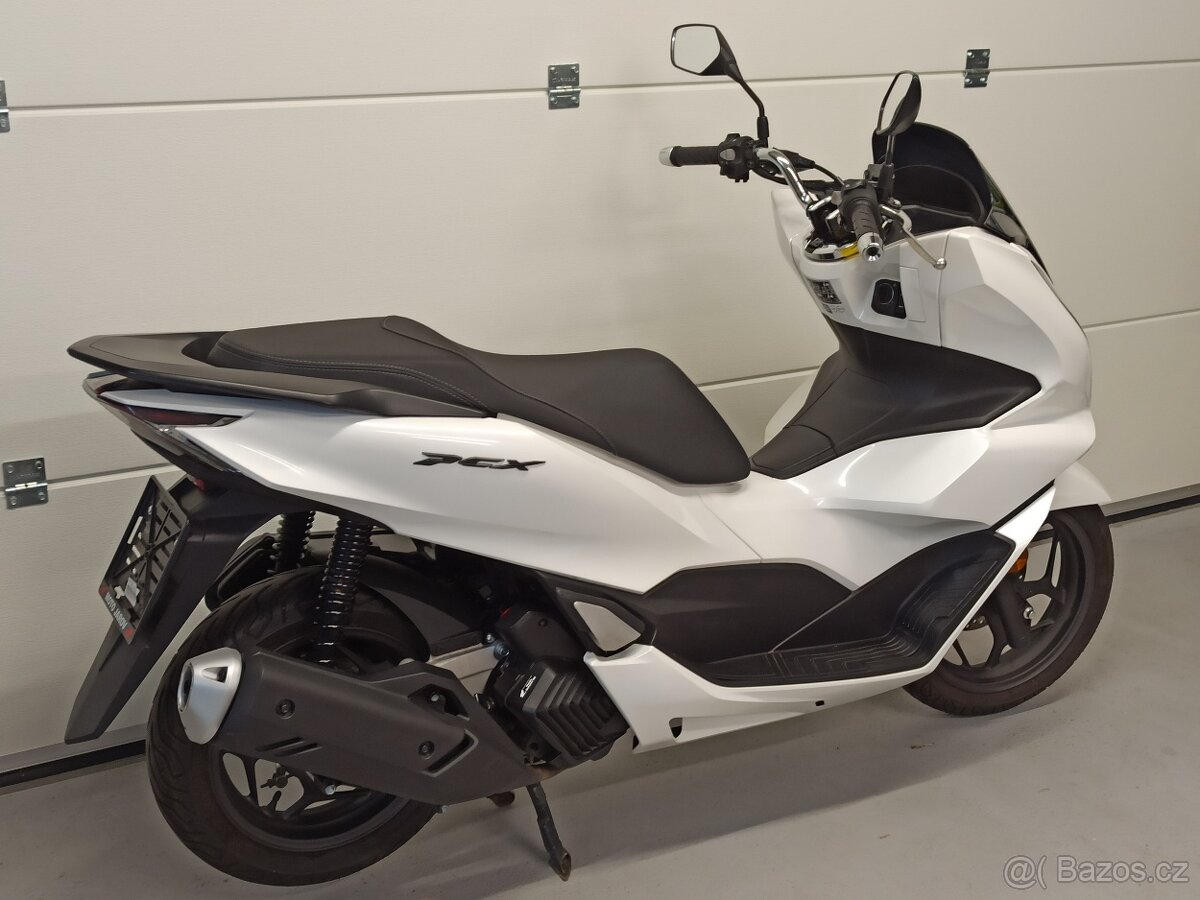 HONDA PCX 125 CZ 1. MAJITEL DPH - 6