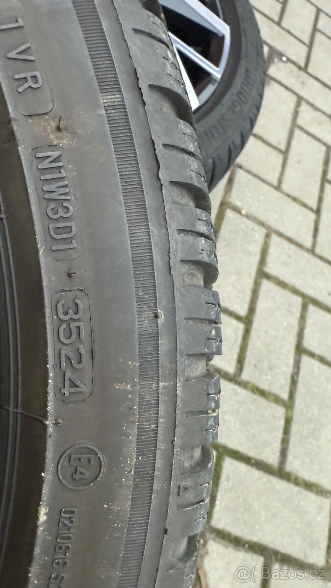 ŠKODA SUPERB ALU KOLA 19 HELIX ZIMNÍ 235/40/19 - 6