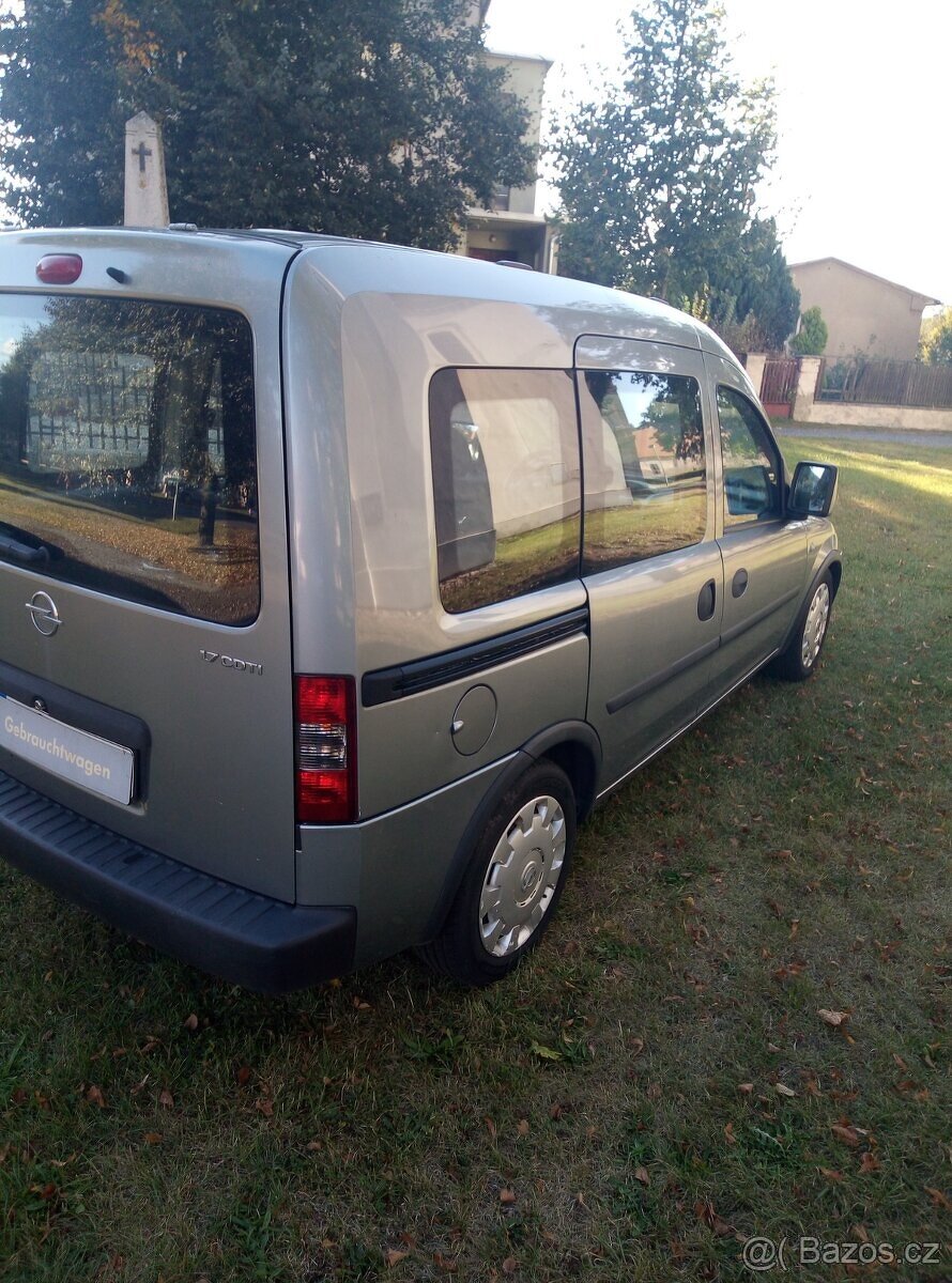 Opel Combo Tour 1.7cdti 74kw rok 7/2010 XXL - 6