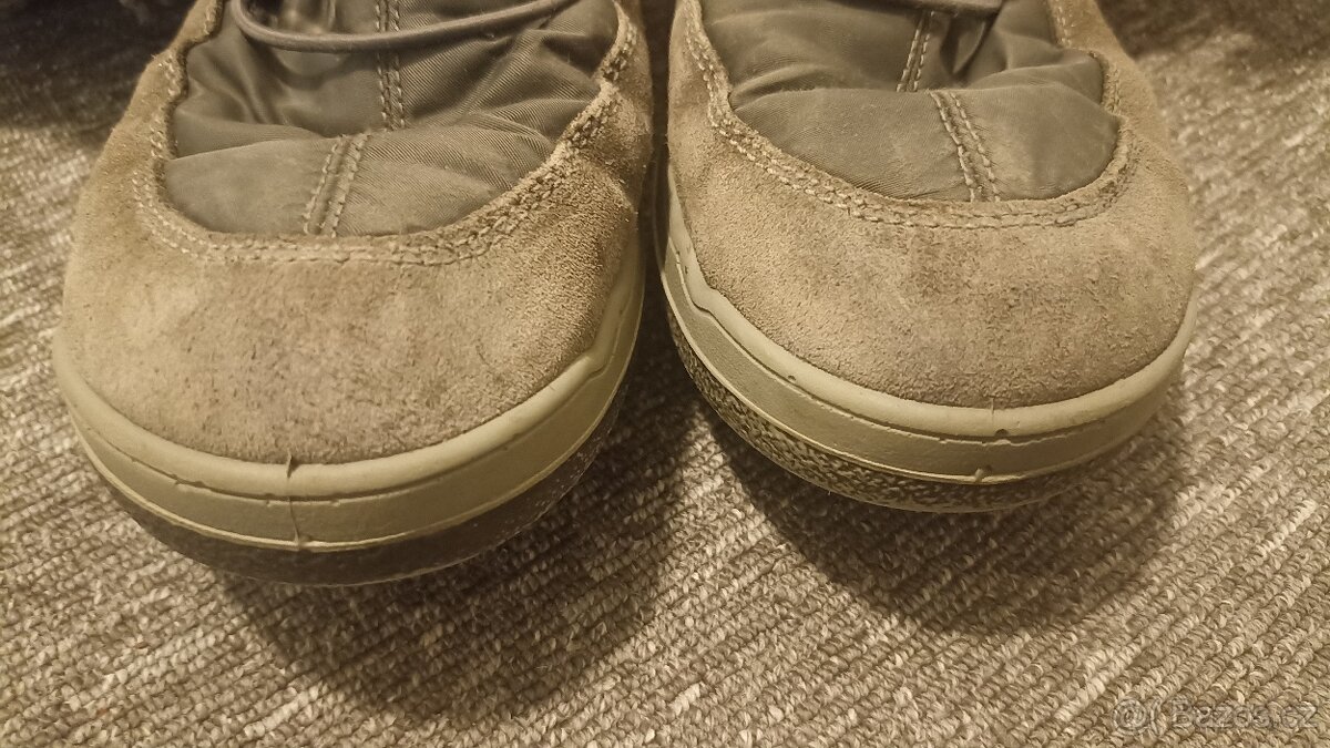 Dívčí sněhule, 39 - 6