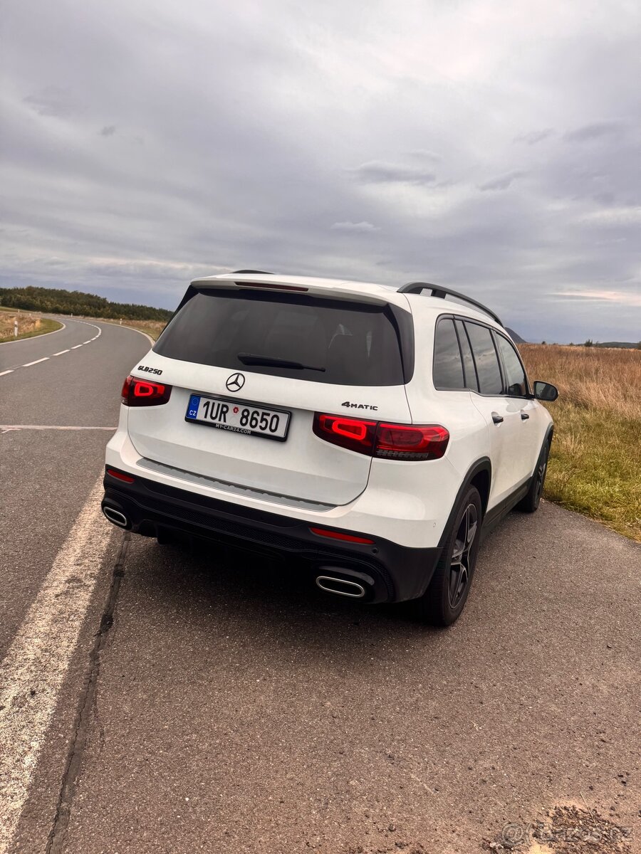 Mercedes Benz Glb 250 - 6