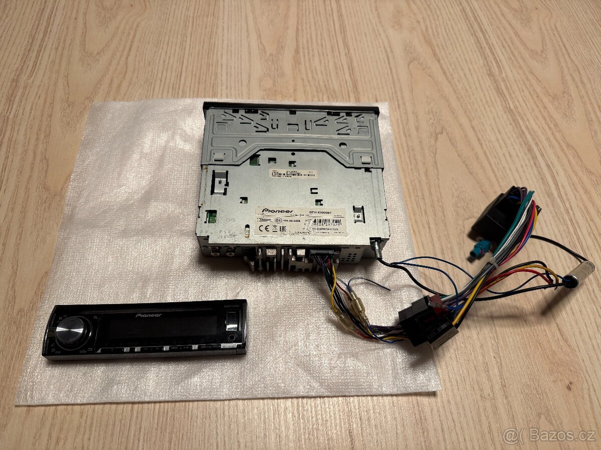 Autorádio Pioneer DEH-X5600BT - 6