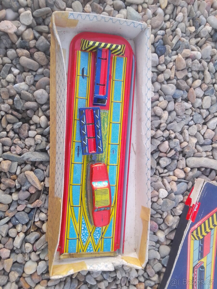 Kovová Autodráha - 6