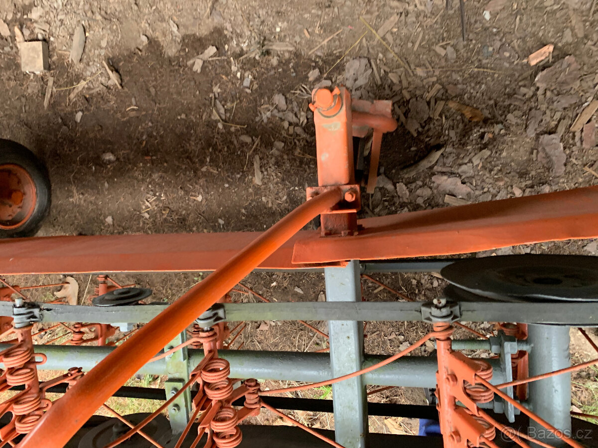 Obraceč/nahrabovač sena TON - 6