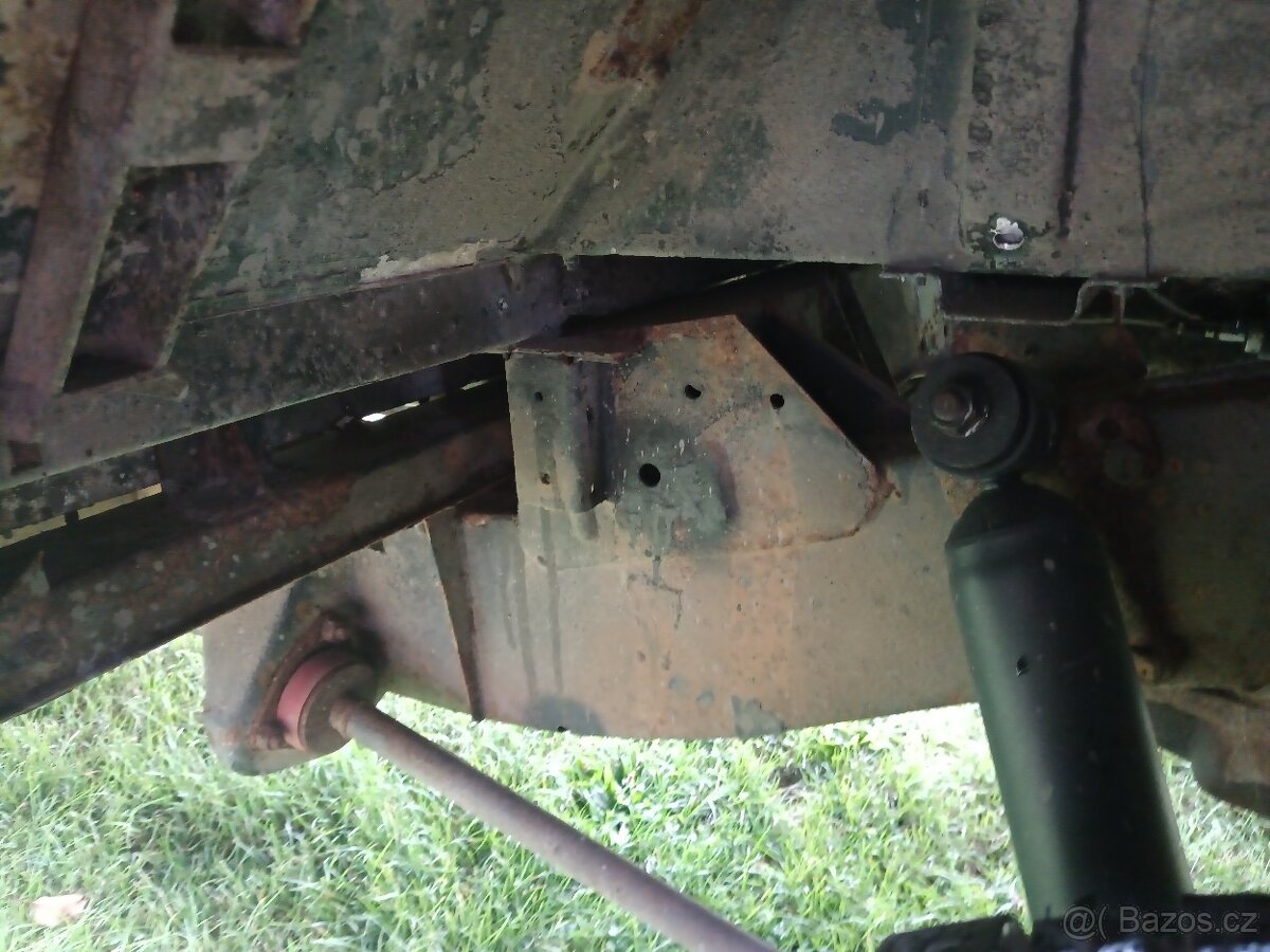 Land Rover Defender 300 TDI 110. Sleva - 6