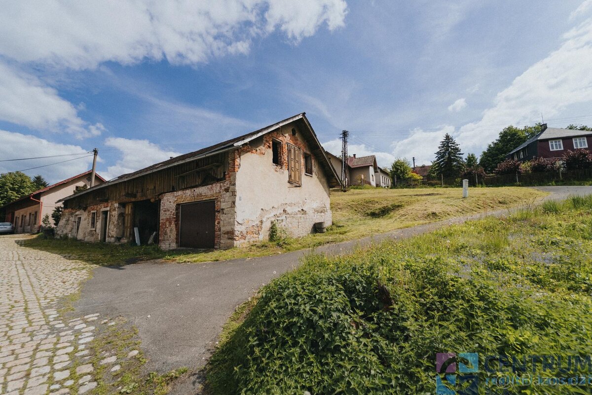 Prodej pozemku 980 m2 - 6