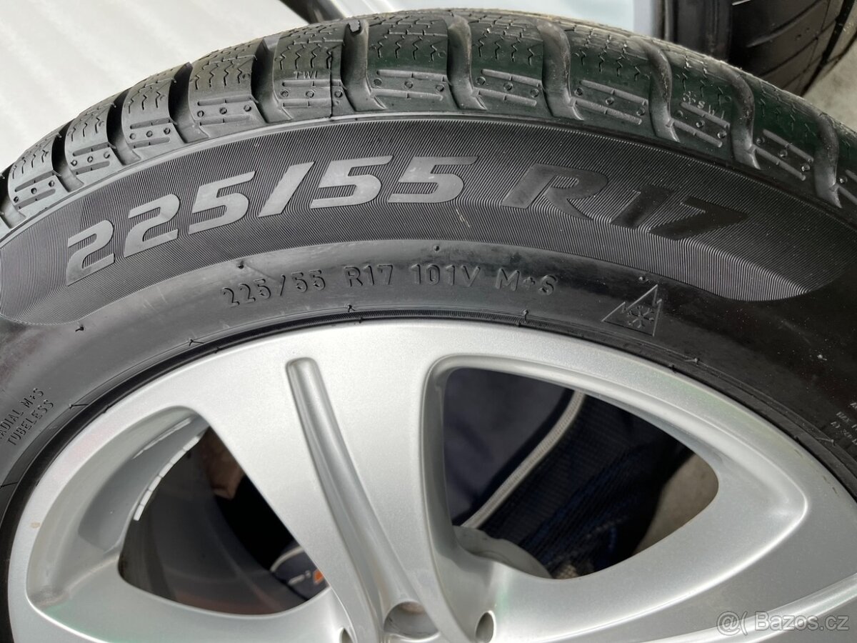 MERCEDES třídy E alu kola 17" zimní komplet, originál - 6