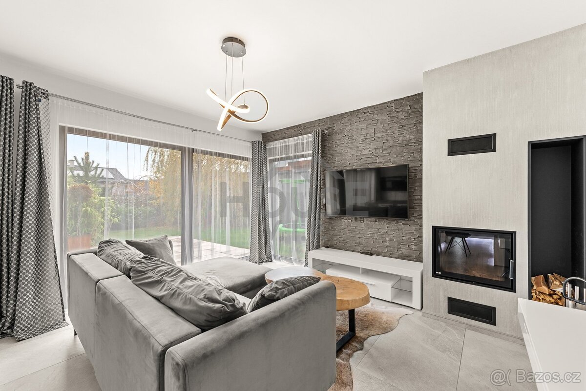 Pronájem rodinného domu 201 m², Králův Dvůr - Levín - 6